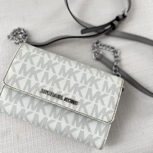 Michael Kors Jet Set Crossbody Bag